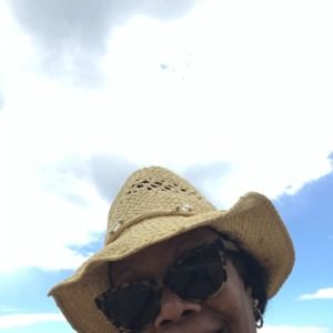Meet your Posher, Karen